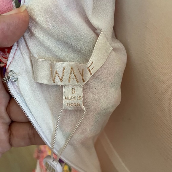 NWT WAYF Chelsea Tiered Ruffle Maxi Dress Rainbow Carnations Size Small Tiered - Picture 11 of 16